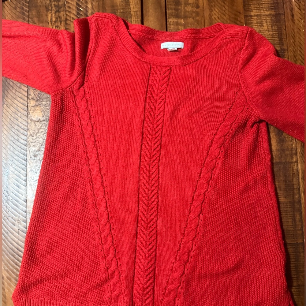 New York & Company Vibrant Red Crew Neck Sweater